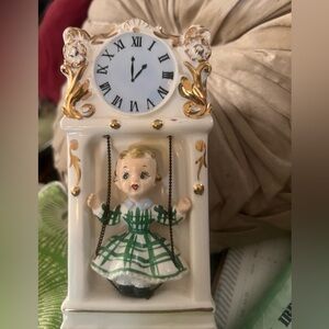 Adorable vintage ceramic planter